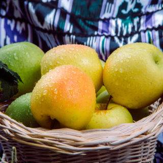 Apple (Yellow) - Image 2